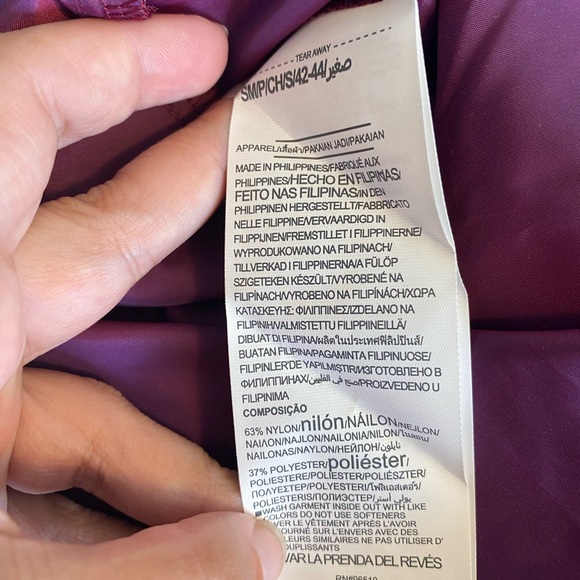 Under Armour Lightweight Loose Fit Windbreaker Iridescent Purple Storm Size S - Picture 8 of 10